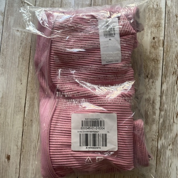 🆕 Old Navy Women’s Convertible Metallic Shine One Piece Swim Swimsuit Shimmer XL - Picture 14 of 16